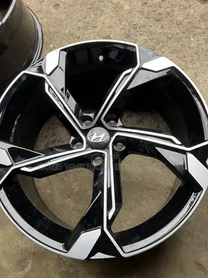19-Inch Alloy Wheels na Hyundai