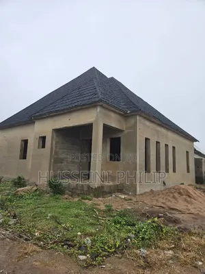 Sabon Bungalow Mai Dakuna 3 Yana Ginawa