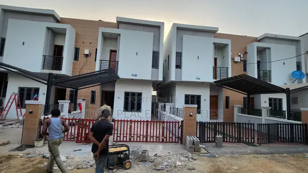 4 Bedroom Semi-Detached Duplex a Ipaja Don Siyarwa - 1
