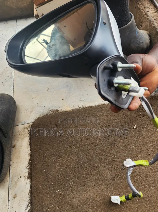 Madubin gefe na Lexus ES350 2016 Hagu (Nau'in Sensor) - 1