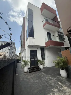 5-Bedroom Duplex don siyarwa a Lekki Phase 1