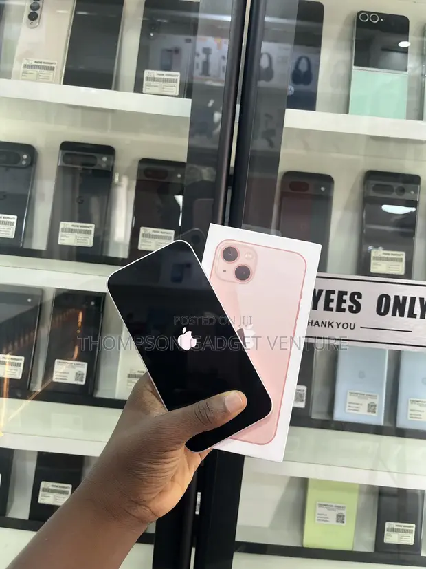 Apple iPhone 13 128GB Pink - 1