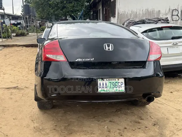 Honda Accord 2011 Black - 1