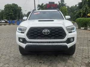 2019 Toyota Tacoma TRD Pro White