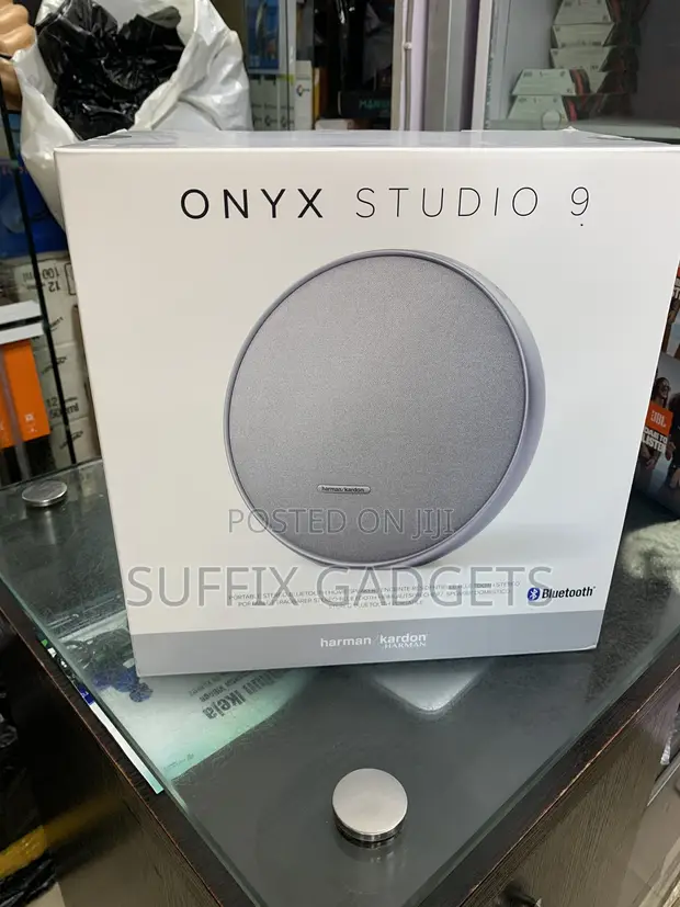 Harman Kardon Onyx Studio 9 Mai ɗaukar Hannu ta Bluetooth - 1