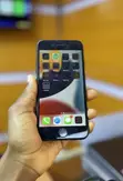 Apple iPhone 7 32GB Black - 4