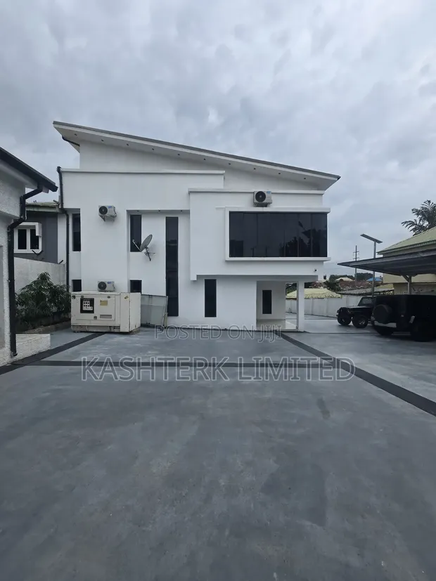 5-Bedroom Duplex with BQ and Guest Chalet in Gaduwa Estate, Abuja - 1