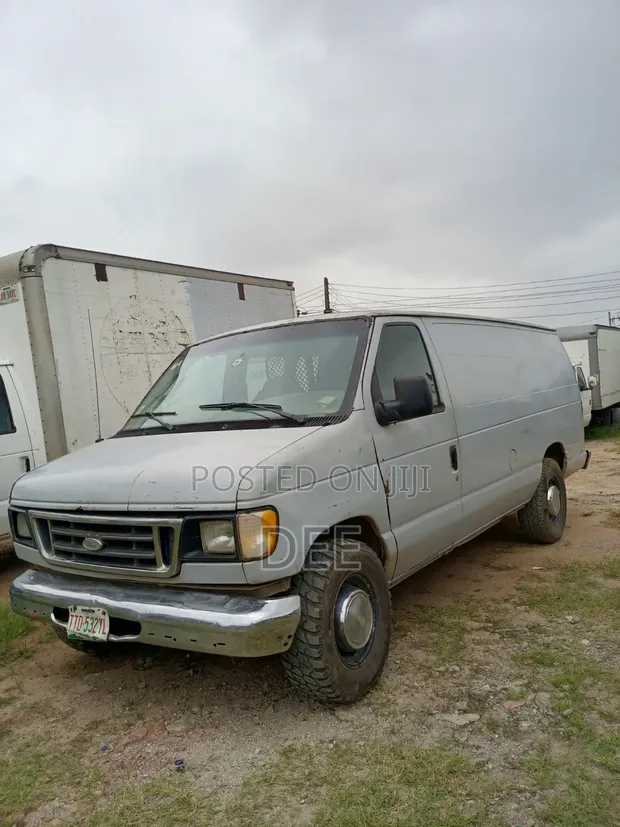 Vans Available for Relocation Service - 1