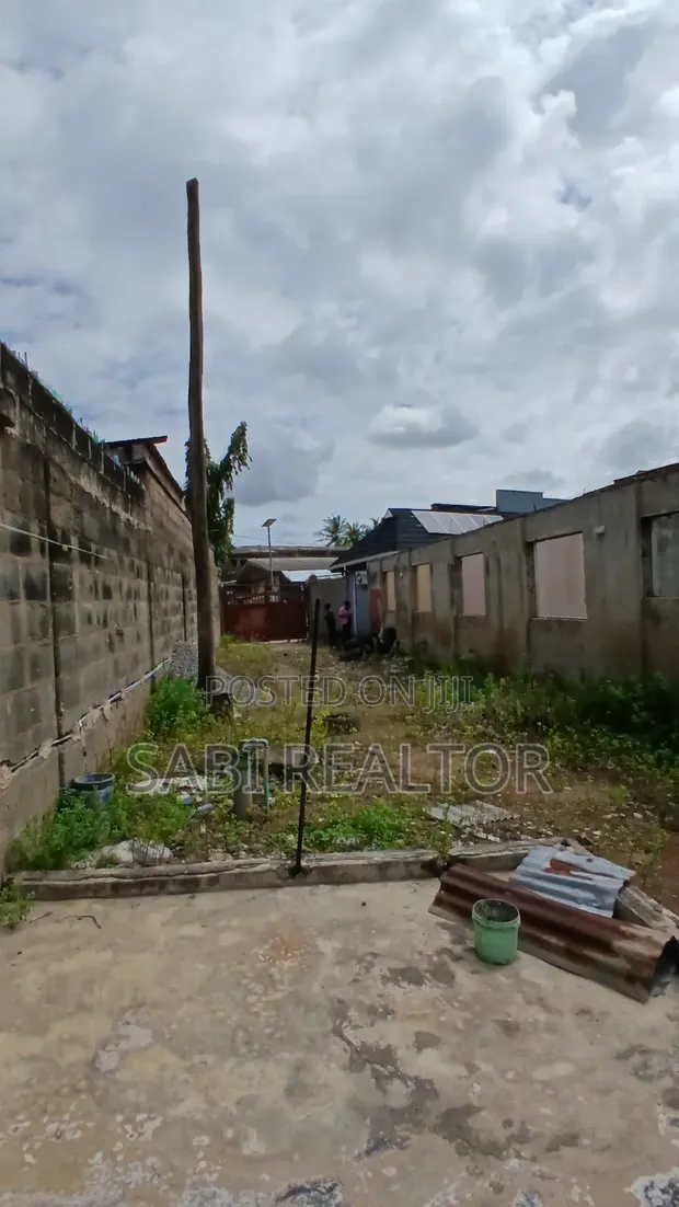 Mixed-Use Standard Half Plot Land, Gani Animashaun St, Shasha - 1
