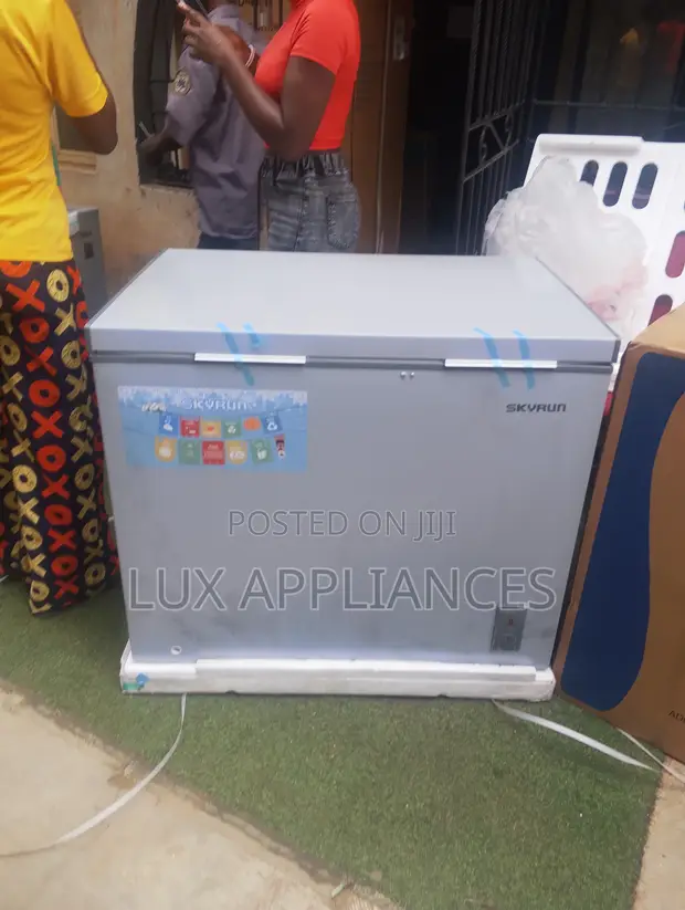 Skyrun 260L Chest Freezer BD260A - 1