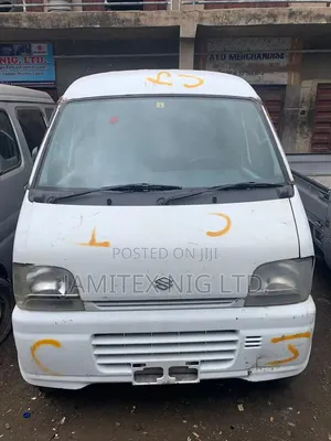 2005 Suzuki APV Minibus