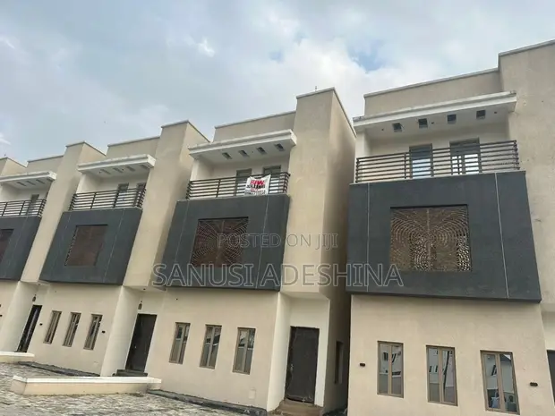 4 Bedroom Duplex for Sale in Guzape Main, FCT - 1
