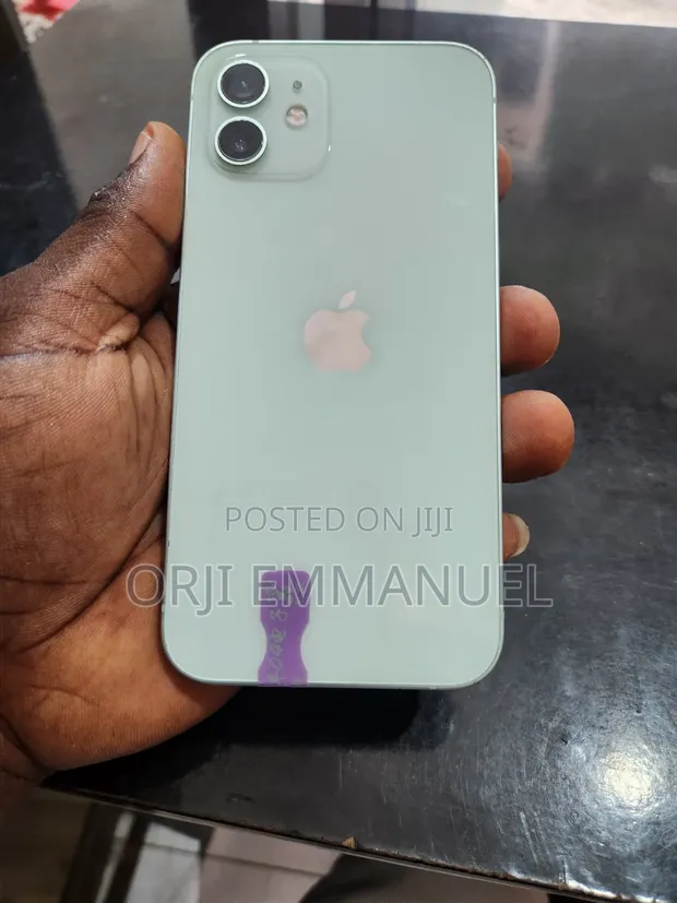 Apple iPhone 12 128GB UK Used - 1