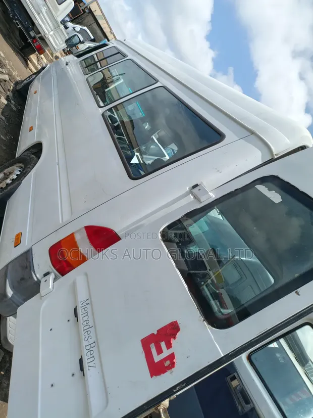 Mercedes-Benz Sprinter 2012 White - 1