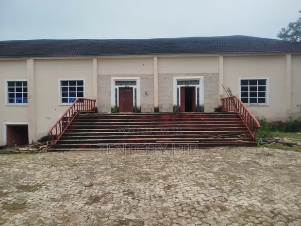 Babban Wurin Warehouses/Abubuwan Biki don Hayarwa a Enugu - 1