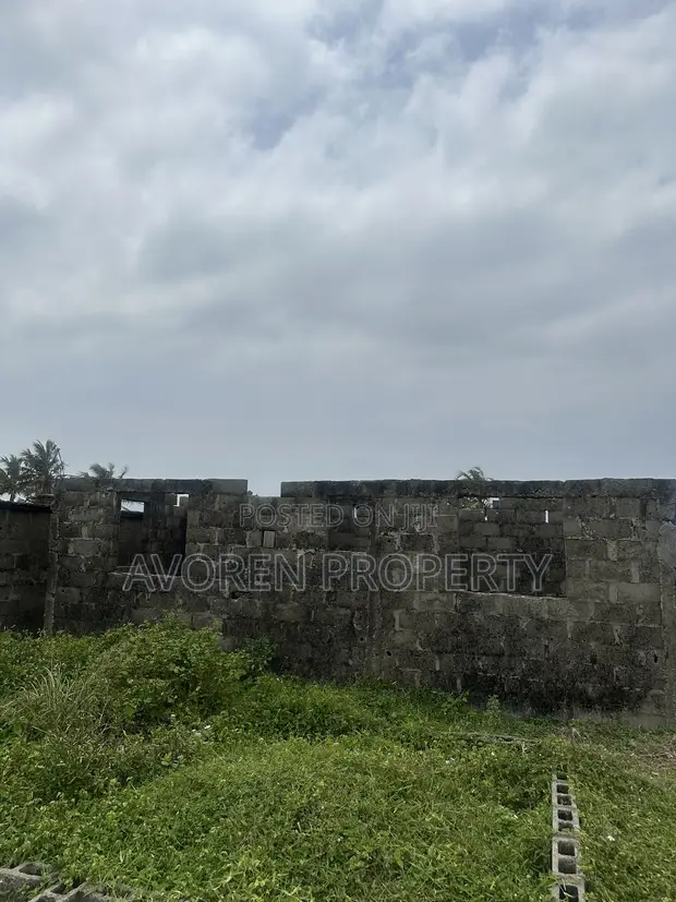 2-Bedroom Uncompleted Bungalow for Sale in Eleko - 1