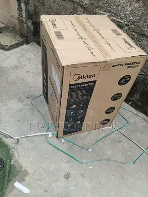 Midea 142L Chest Freezer MDRC265FZG43D