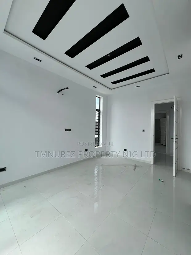 4 Bedroom Terrace Duplex don haya a Ikota - 1