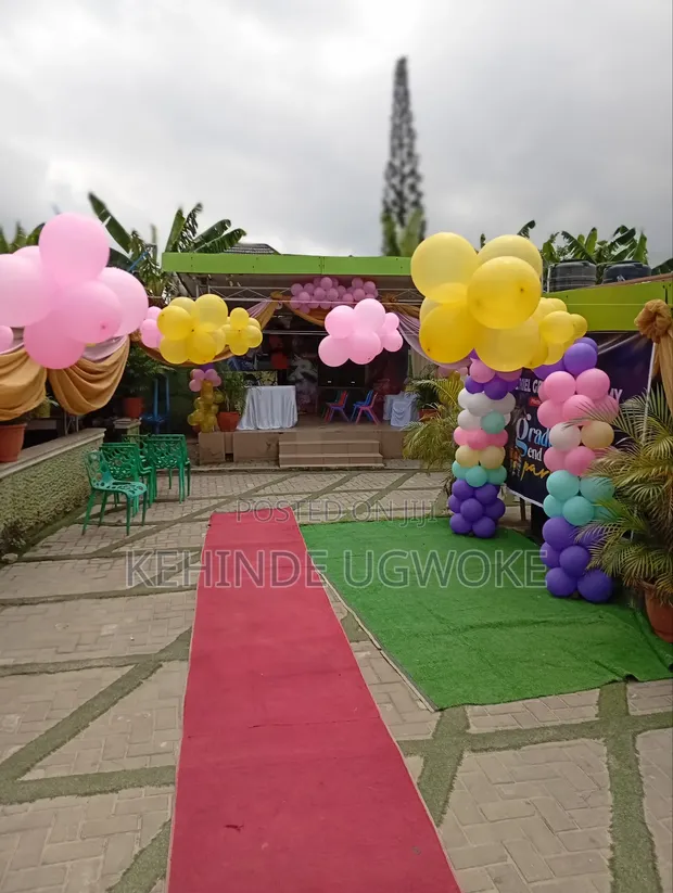 Decorator and Event Planner - Pretty Petals Events - 1