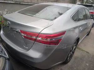 2018 Toyota Avalon Limited Sedan