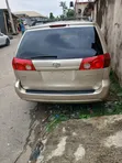 Toyota Sienna 2006 Zinariya - 2