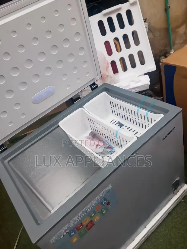 Skyrun 260L Premium Chest Freezer - 1