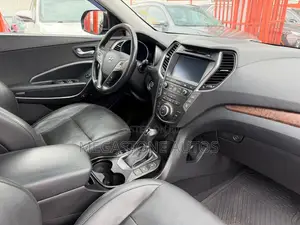 2017 Hyundai Santa Fe Limited AWD Black