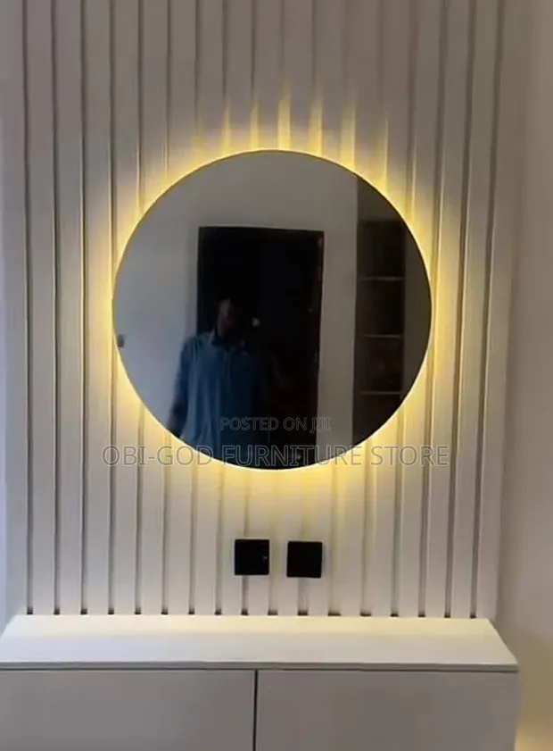 Brand New Dressing Mirror with Lights - 1