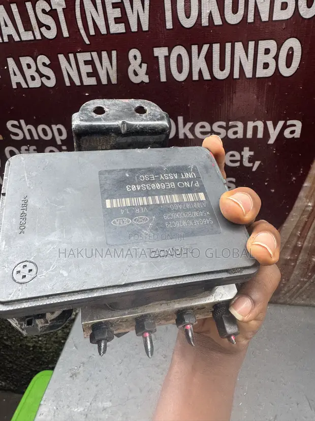 Hyundai Santa Fe 2017-2018 ABS Pump/Module - 1
