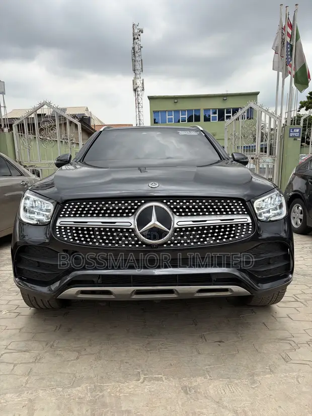 2020 Mercedes-Benz GLC300 Full Option - 1