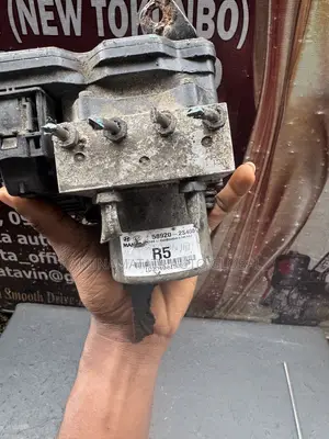 Hyundai Tucson 2009-2013 ABS Pump & Module