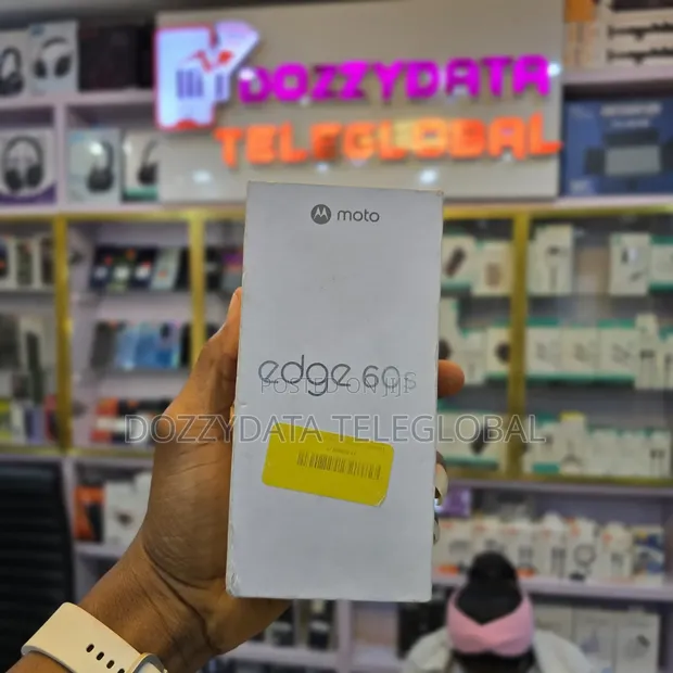 Motorola Edge 60 Fusion 256GB Baki - 1