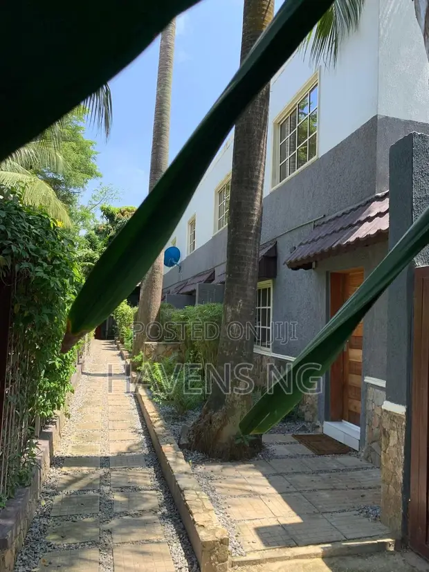 Wurin Zama Mai Kayan Kayan Kwanciya na Bedroom 1 a Ikoyi don Saka - 1