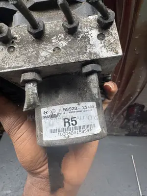 Hyundai Tucson 2009-2013 ABS Module