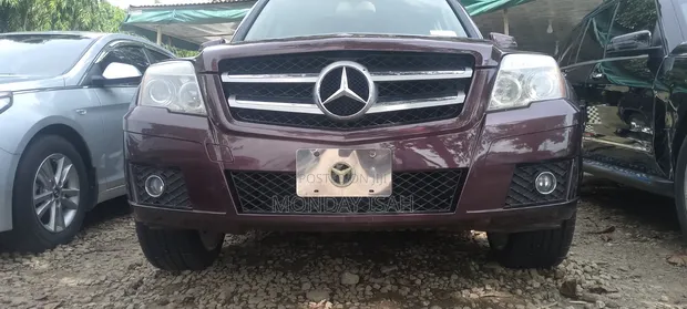 Mercedes-Benz GLK 350 2010 Maroon - 1