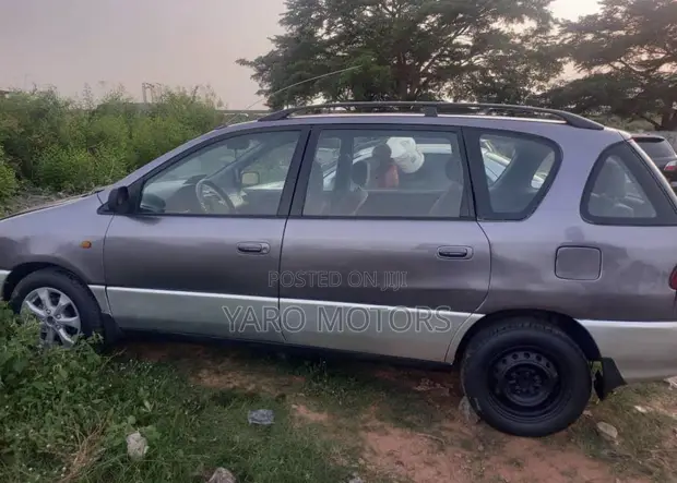 Kia Rondo 2003 Blue - 1