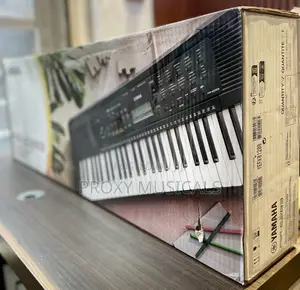 Yamaha PSR-E283 61-Key Keyboard