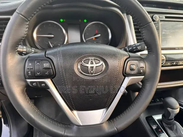 Toyota Highlander 2015 Black - 1