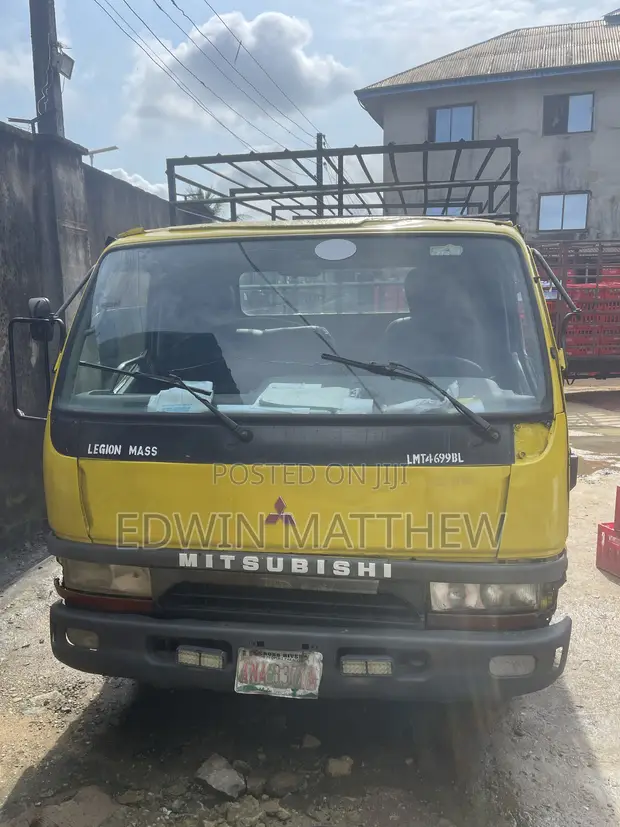 Mitsubishi Canter Truck - 12x6ft, Petrol - 1