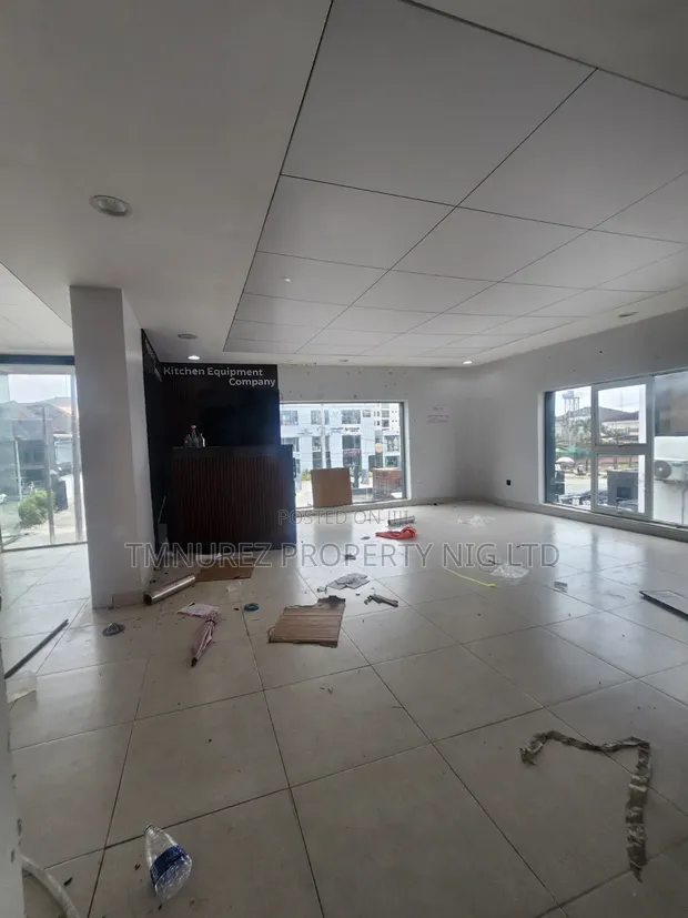 Shop Showroom for Rent, Lekki Phase 1 - 1
