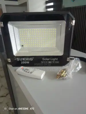 SUKHIG 200W Solar Flood Light