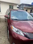 2014 Toyota Sienna XLE 7-Passenger AWD Minivan - 4