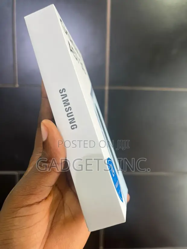New Samsung Galaxy A57 256GB Blue - 1