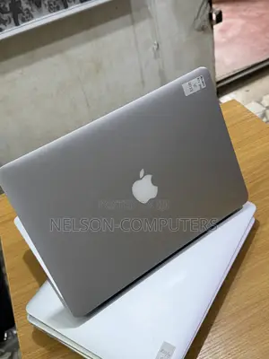 Apple MacBook Air 2015 8GB RAM 128GB SSD