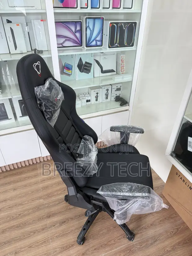 Furgle Gaming Chair (Black) - Brand New with Leg Rest - 1
