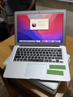Apple MacBook Air 2015 8GB RAM, 128GB SSD, Intel Core i7