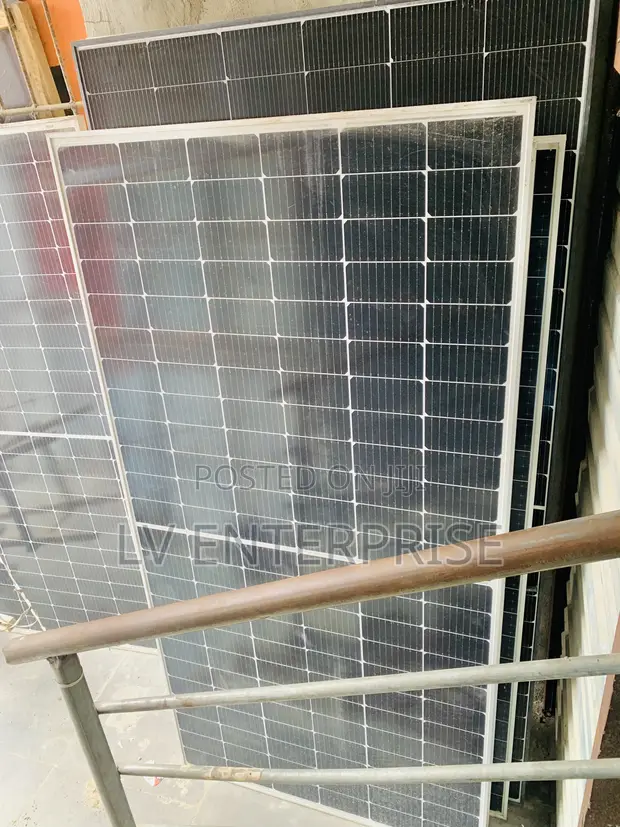 Canadian Solar Panels 550 Watts - 1