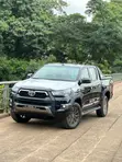 Toyota Hilux 2025 Black - 4