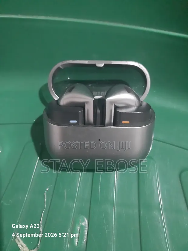 Samsung Galaxy Buds 3 - 1