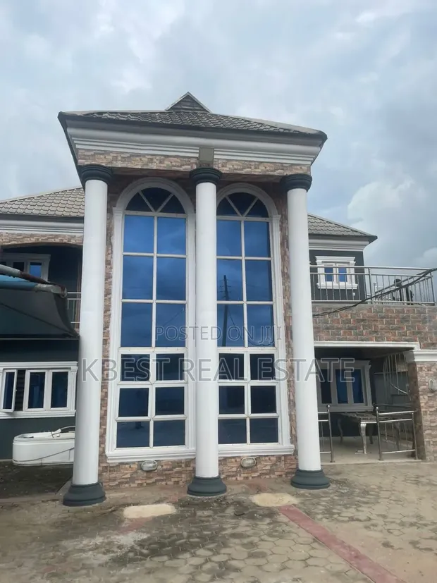 Furnished 5-Bedroom Duplex in Fountain University Area, Osogbo - 1